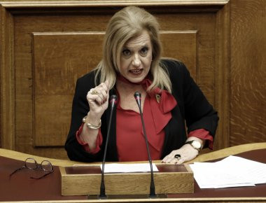 Η απάντηση της Θ. Μεγαλοοικονόμου για το «ναι» στον προϋπολογισμό του 2018